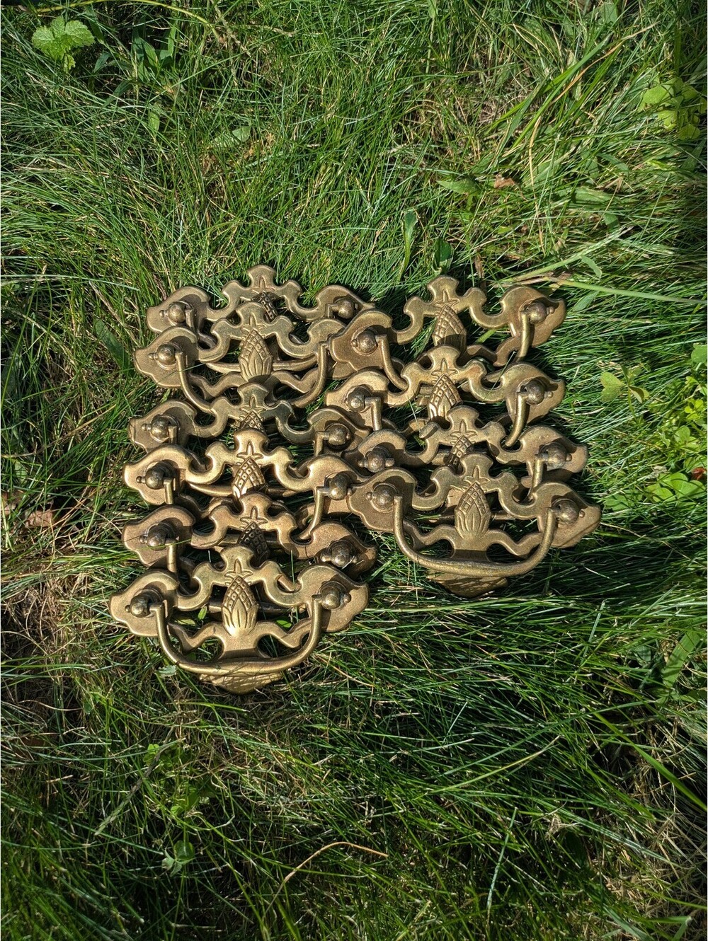 Brass / Gold Toned Lot of Pineapple Drawer Pulls, Lot of 10